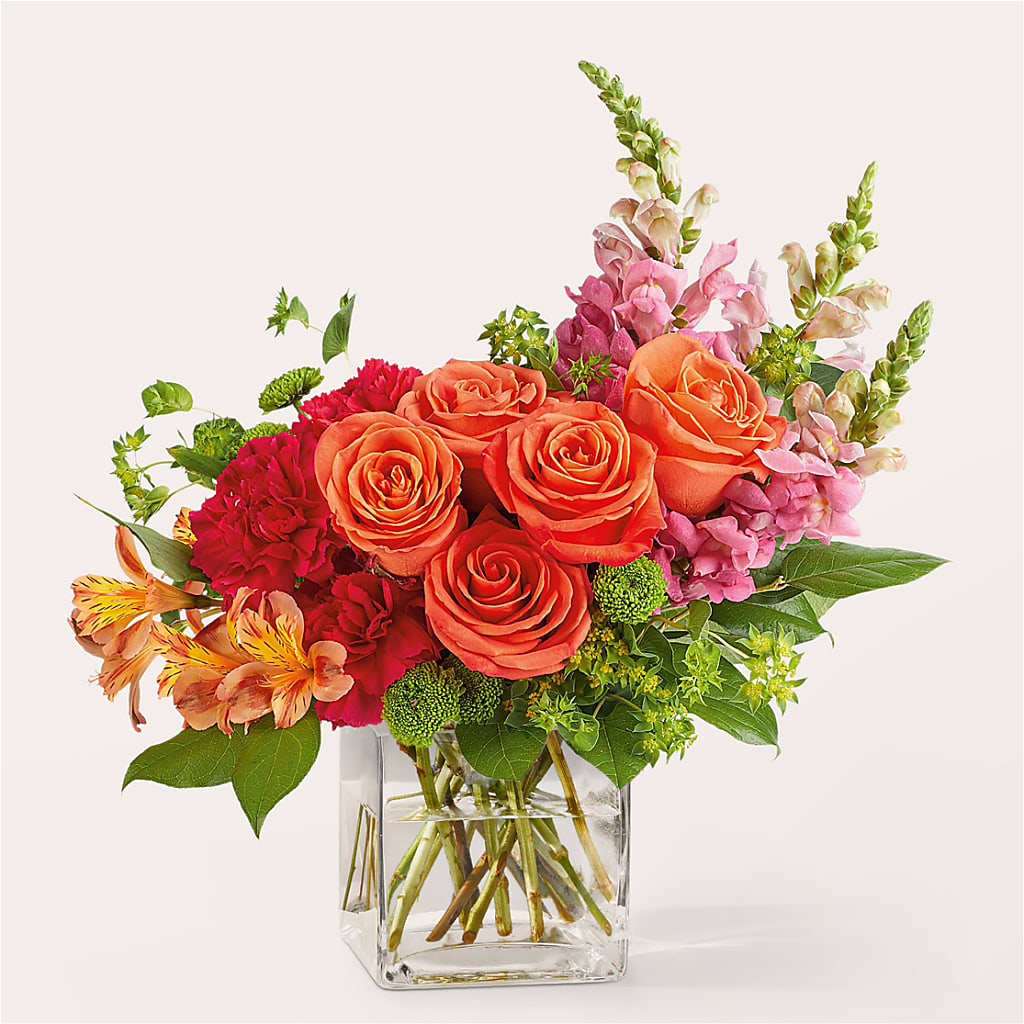 Cosmopolitan Bouquet – Coatesville Flower Shop, Coatesville PA
