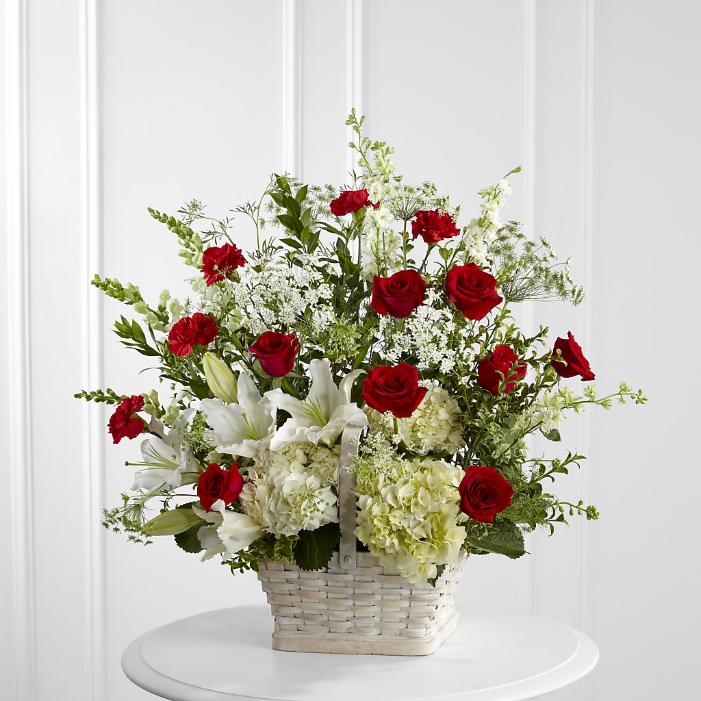 In Loving Memory Arrangement – Coatesville Flower Shop, Coatesville PA