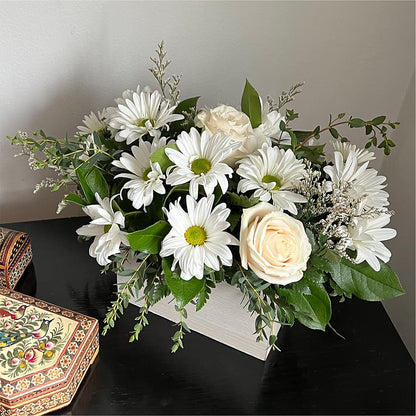 Fresh Linen Box Bouquet –  Coatesville Flower Shop, Coatesville PA