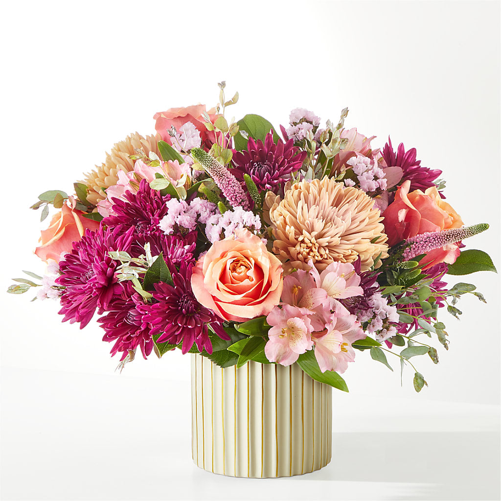Berry Cobbler Bouquet with Ivory Vase –  Coatesville Flower Shop, Coatesville PA